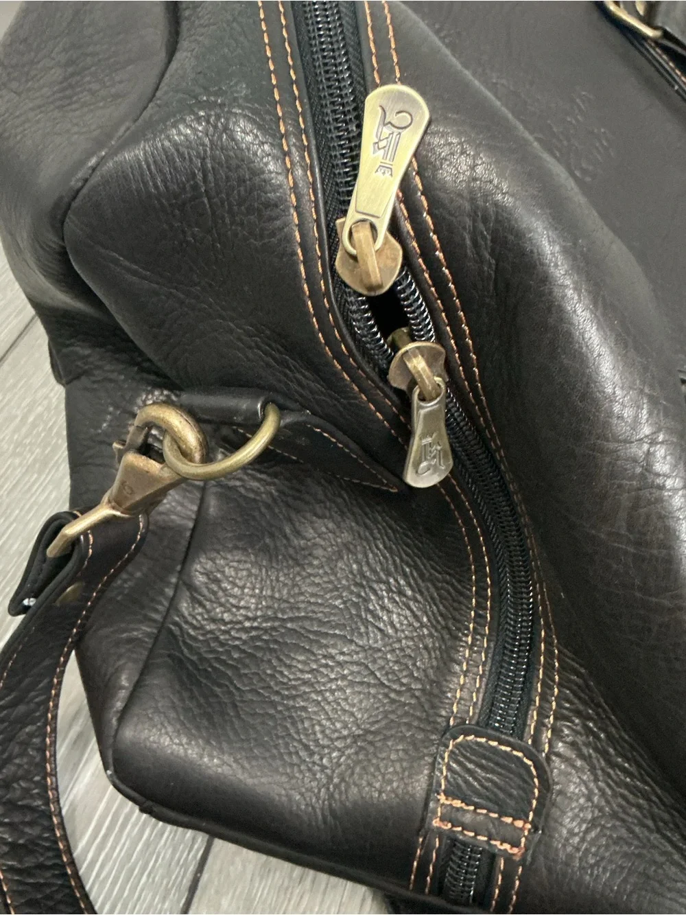 Links&Kings Leather Crown Duffle Weekender Bag in Black⛳️The Roberts Cup⛳️